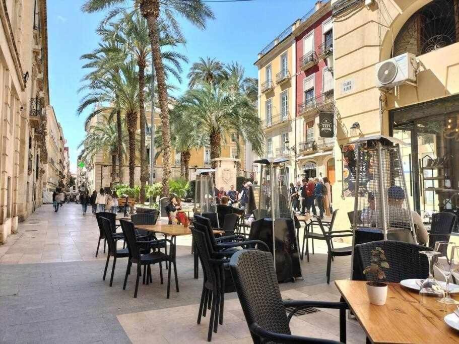 Loft Old City Couples Getaway Alicante Exterior foto